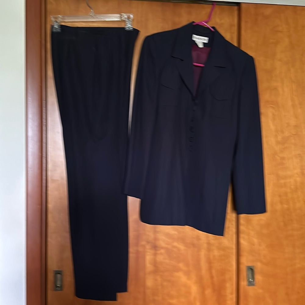 “Framework” 2-piece pant set.